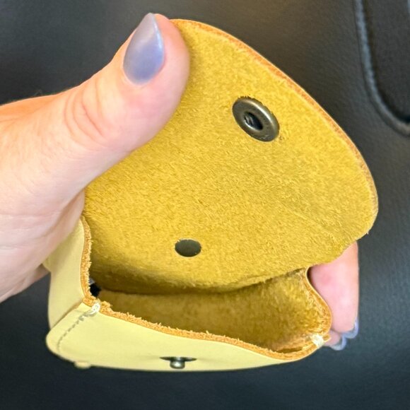 Portland Leather, Nimbus Pouch Keychain, Vanilla, NWOT - Picture 4 of 5